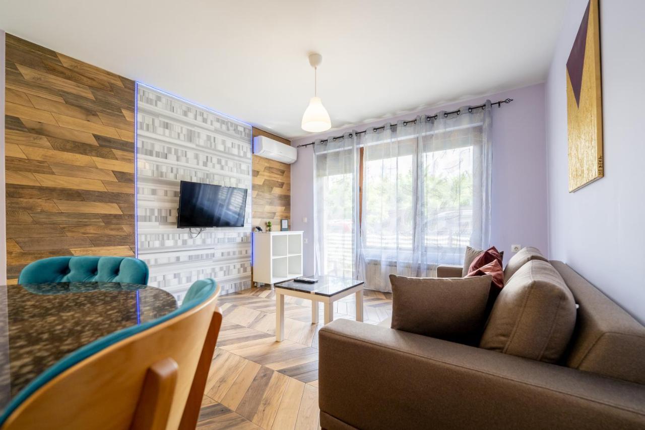 Sunny Apartment In Studentski Grad, Behind Unss Sofía Exterior foto