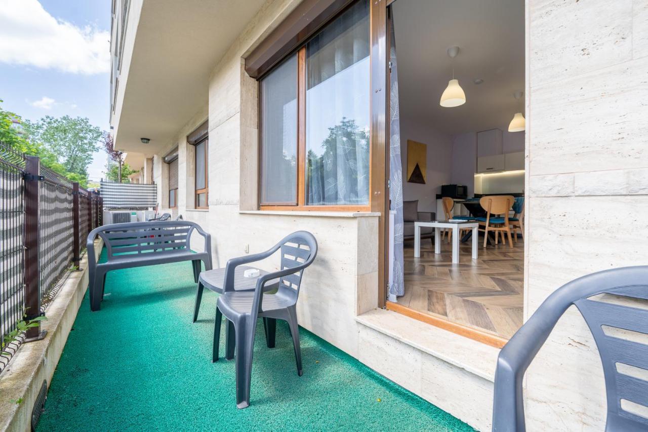 Sunny Apartment In Studentski Grad, Behind Unss Sofía Exterior foto