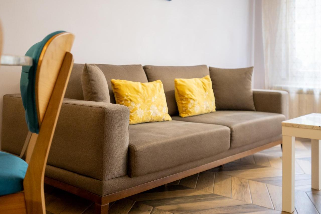 Sunny Apartment In Studentski Grad, Behind Unss Sofía Exterior foto