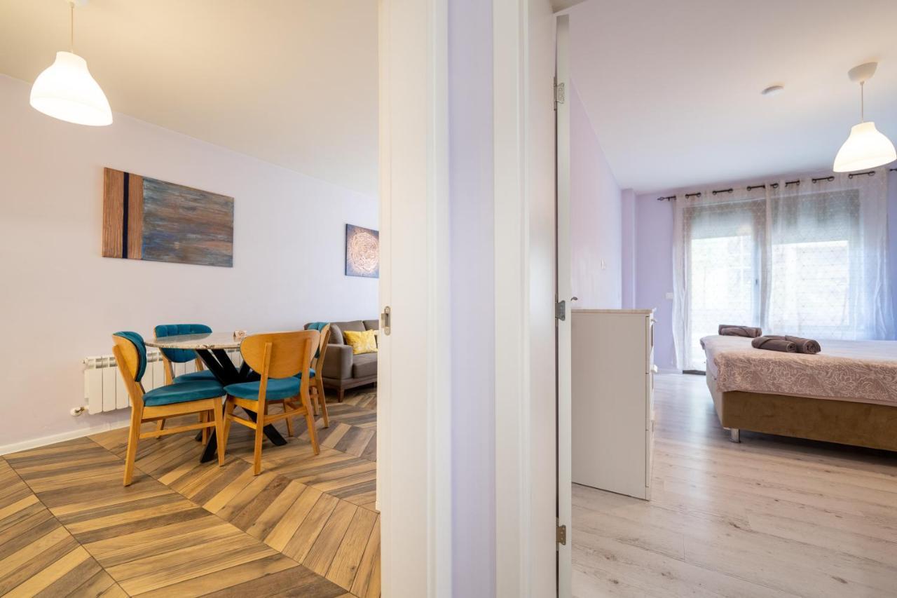 Sunny Apartment In Studentski Grad, Behind Unss Sofía Exterior foto