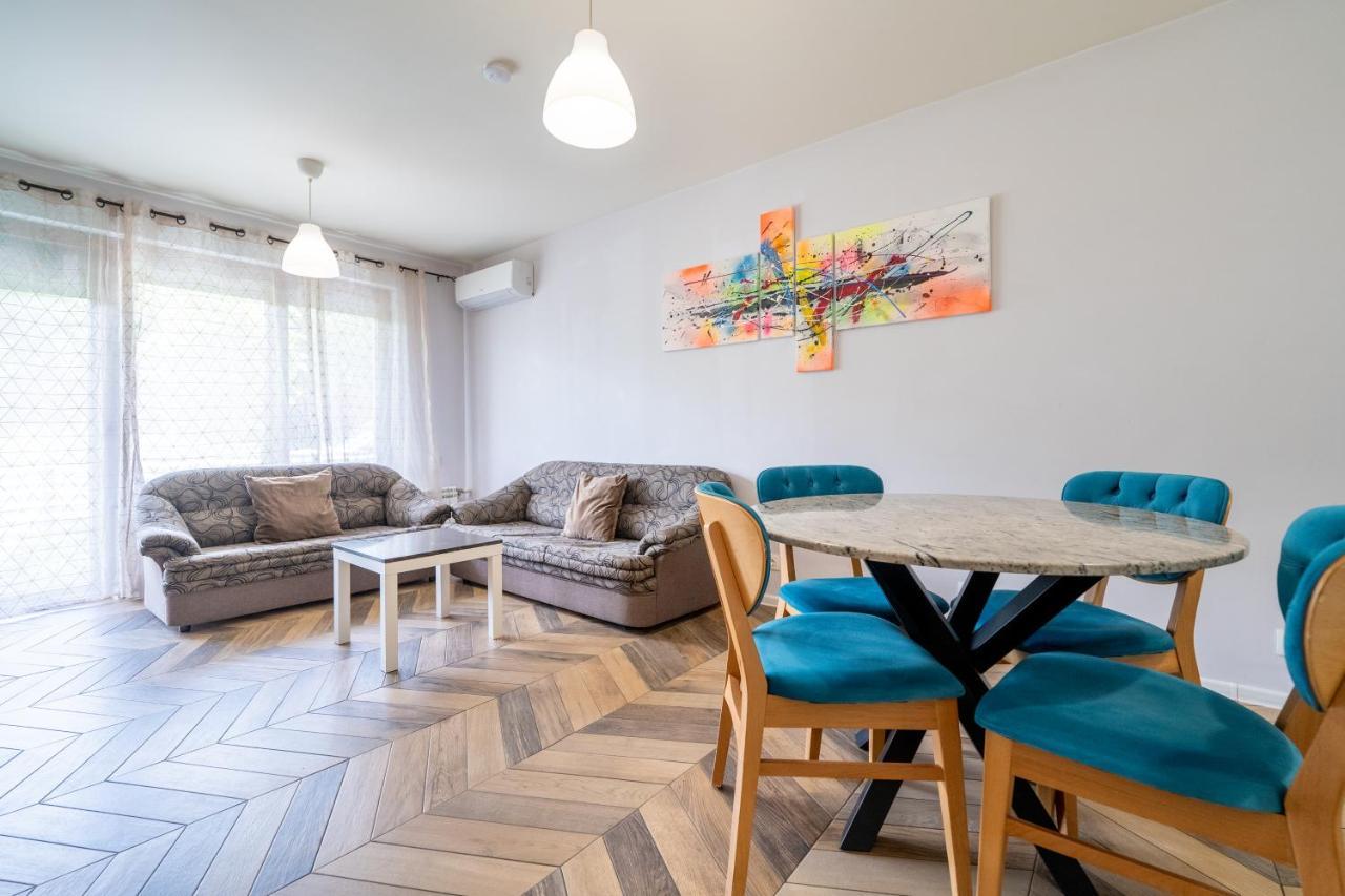 Sunny Apartment In Studentski Grad, Behind Unss Sofía Exterior foto