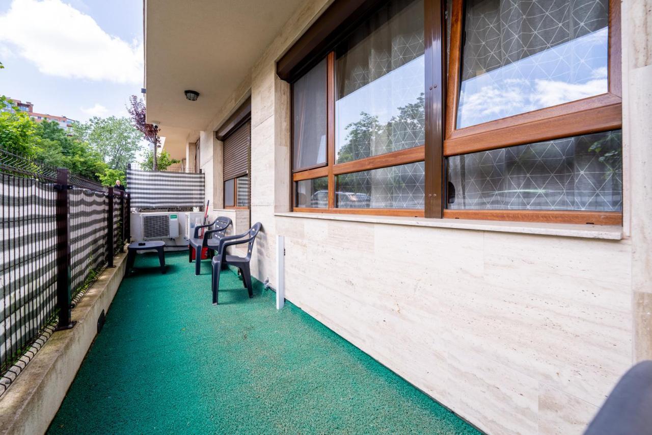 Sunny Apartment In Studentski Grad, Behind Unss Sofía Exterior foto