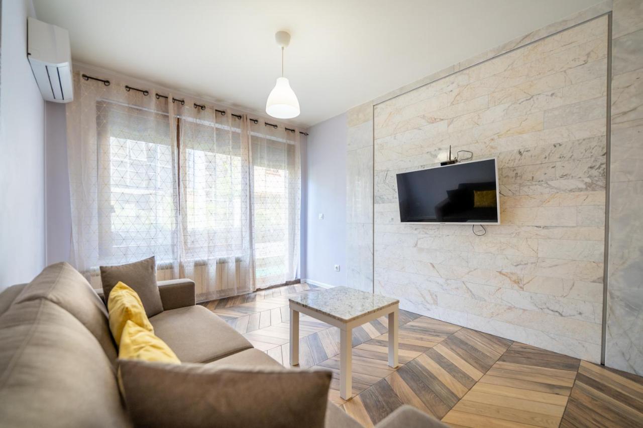 Sunny Apartment In Studentski Grad, Behind Unss Sofía Exterior foto